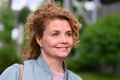 annette frier schlaganfall